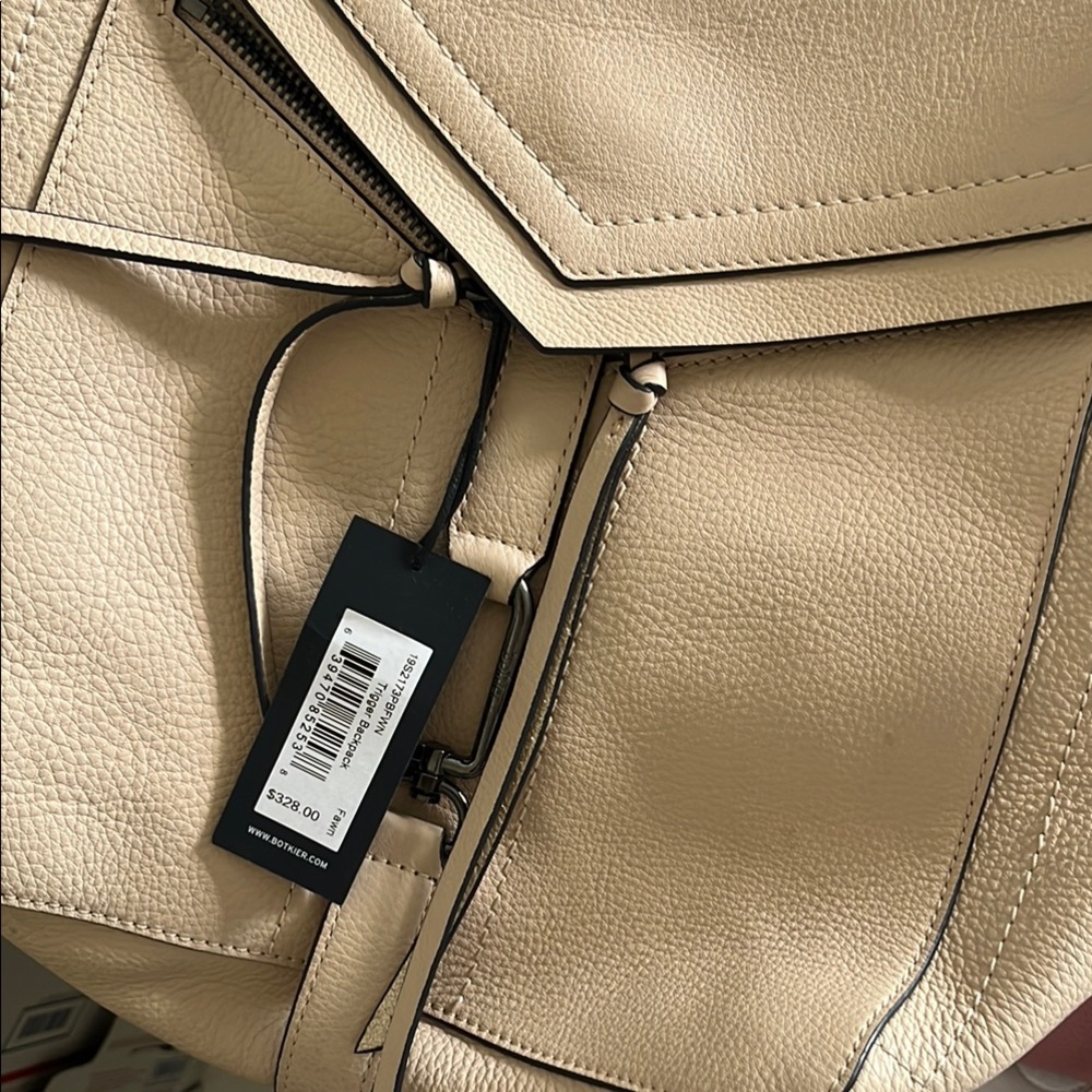 Authentic Botkier soft Tan leather convertible Backpack/ cross body / hand bag - Picture 15 of 15
